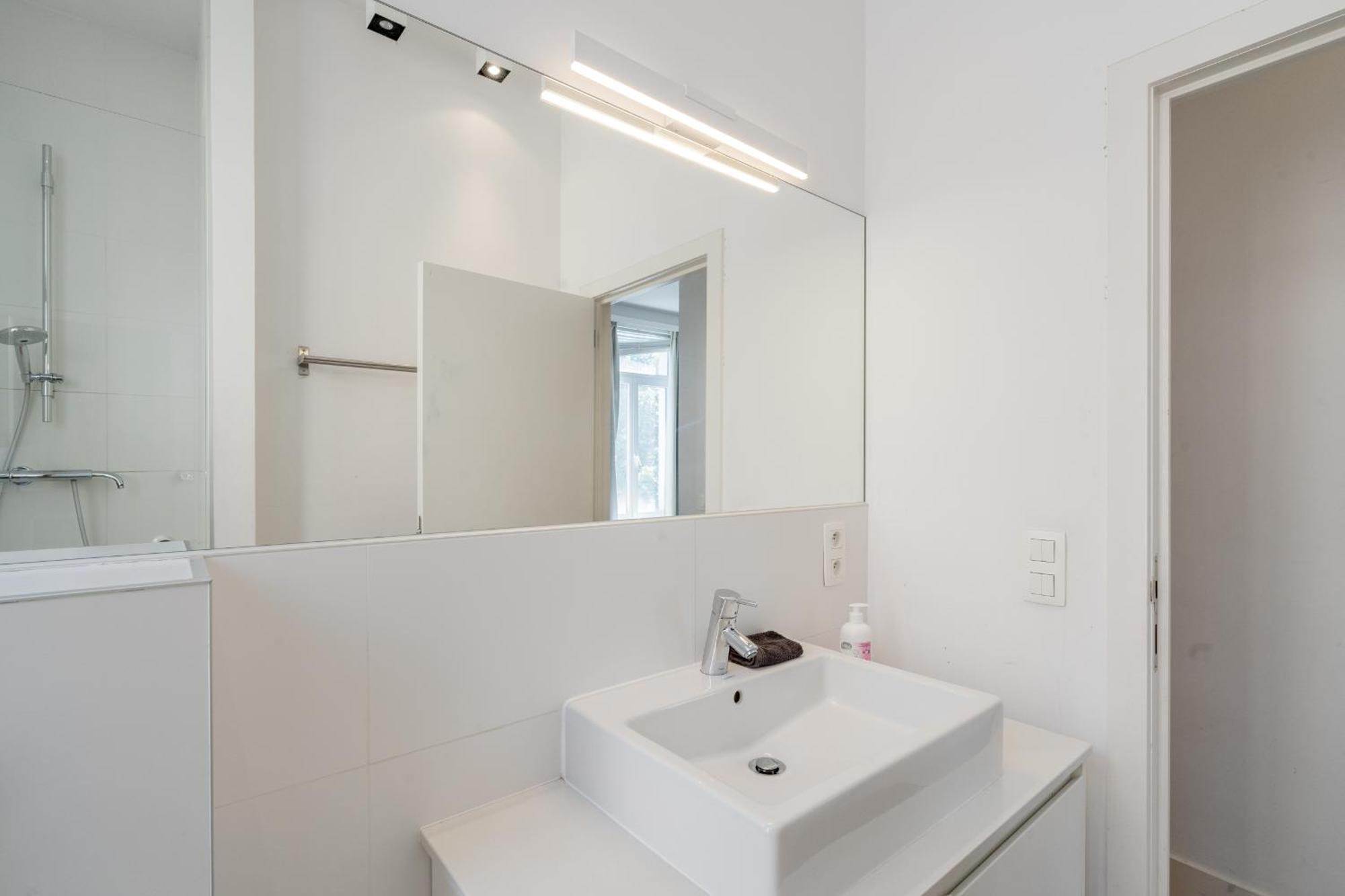 Light Modern Apartment In The Heart Of Antwerpen Eksteriør bilde